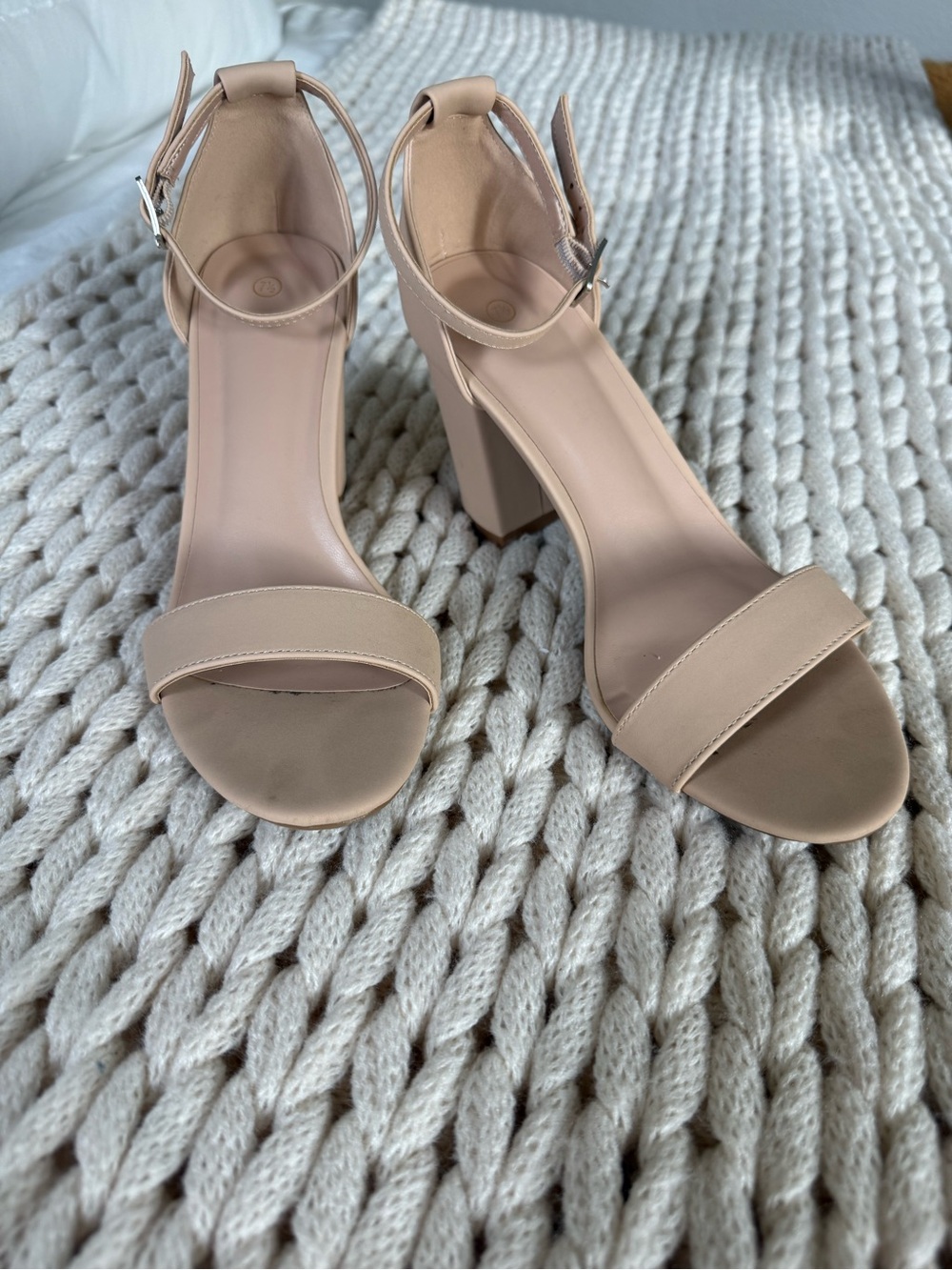 Women's Ankle-Strap Block Heel Sandals - Nude